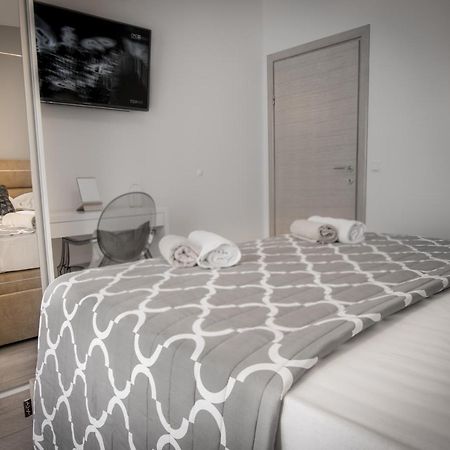 Апартаменты Apartman Petra Макарска Экстерьер фото