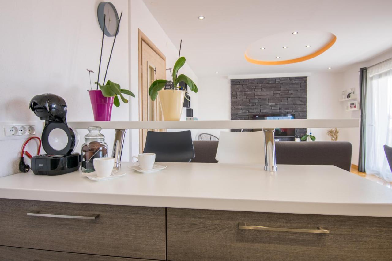 Апартаменты Apartman Petra Макарска Экстерьер фото