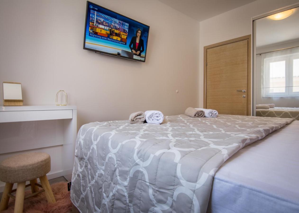 Апартаменты Apartman Petra Макарска Экстерьер фото