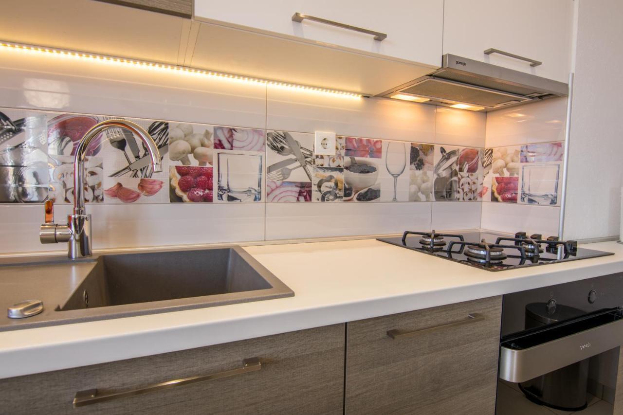 Апартаменты Apartman Petra Макарска Экстерьер фото